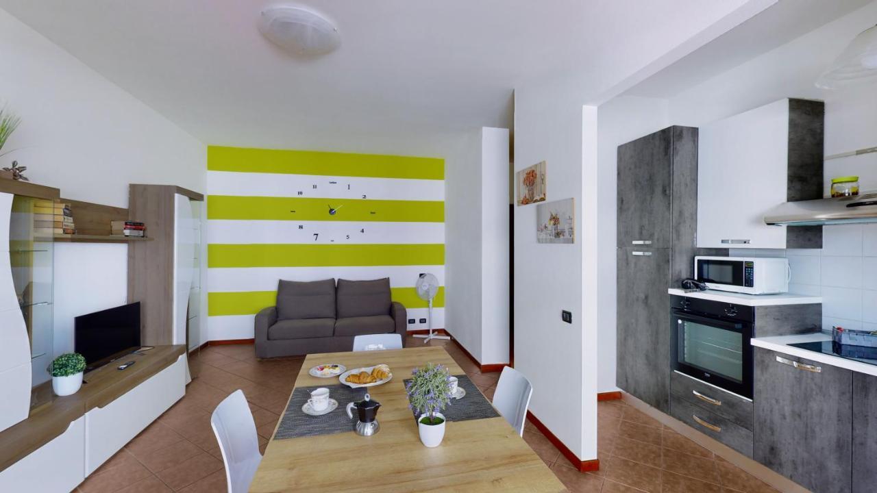 Isa Center - Leonardo Accademy - Mxp - Lakes Sesto Calende Bagian luar foto